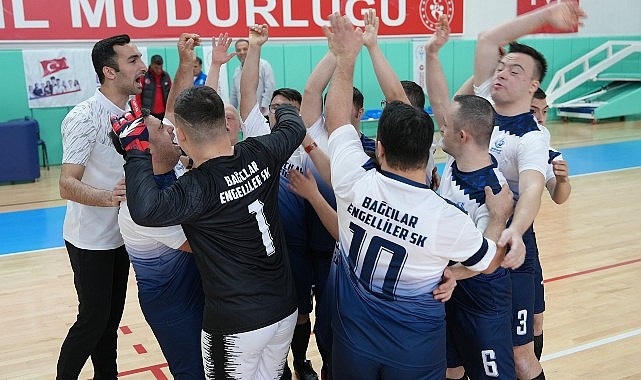 futsal-turkiye-sampiyonasinda-kupa-bagcilarin.jpg