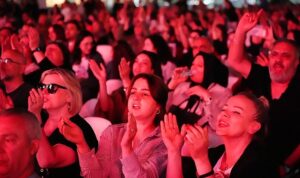 genclik-festivalinde-senfoni-ve-cok-sesli-korodan-unutulmaz-konser.jpg