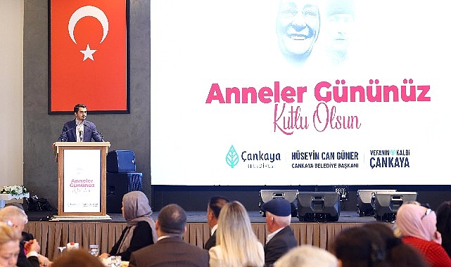 huseyin-can-guner-anneler-gunu-sehit-anneleriyle-bulustu.jpg