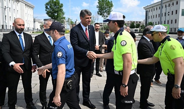 kartepe-kent-meydanida-bayram-bereketi.jpg