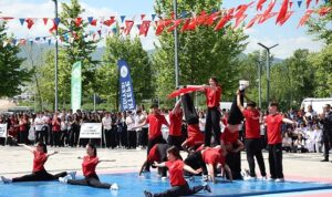 kartepede-19-mayis-coskusu.jpg