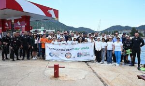 kemerde-deniz-dibi-temizligi.jpg