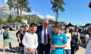 kemerde-hidirellez-atesi-yakildi.jpg