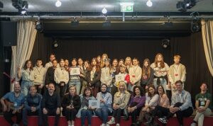 konya-buyuksehir-zero-food-waste-volunteers-with-art-projesi-ile-gida-israfina-dikkat-cekti.jpg