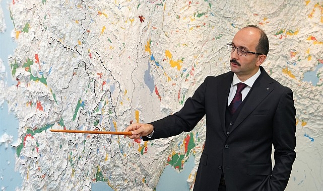 kucuk-menderesin-altin-yili-205-bin-dekar-araziye-bereket-akacak.jpg