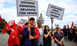 maarifin-kalbinde-marifetli-genclik-kortej-yuruyusu-gerceklestirildi.jpg