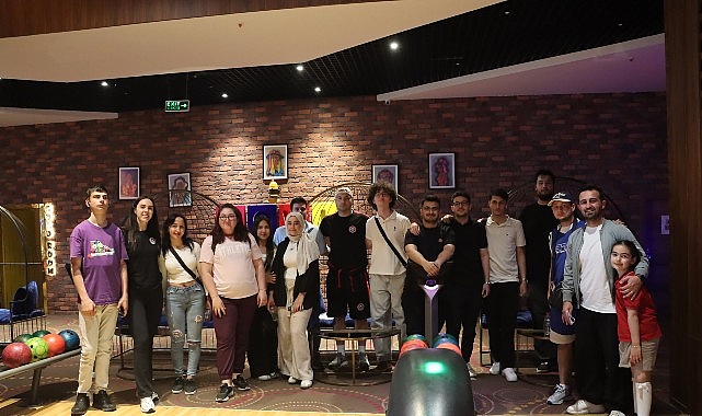 maltepeli-gencler-bowling-turnuvasiyla-eglendi.jpg