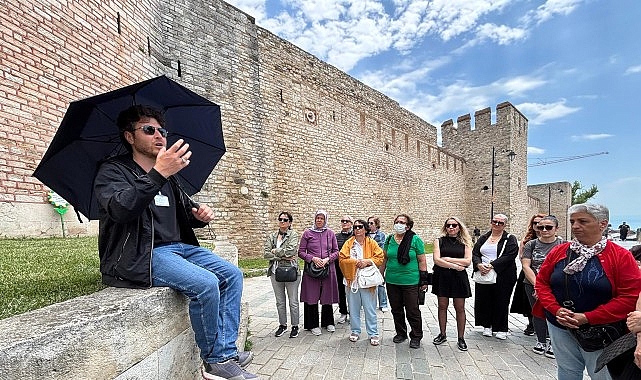 maltepeliler-topkapi-sarayini-gezdi.jpg