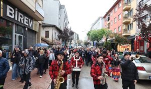 niluferde-hidirellez-coskusu.jpg