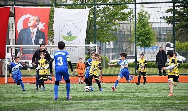 osmangazide-cocuklar-sahada-bulustu.jpg