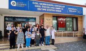 ozel-bireylerden-anneler-gunune-anlamli-surpriz.jpg