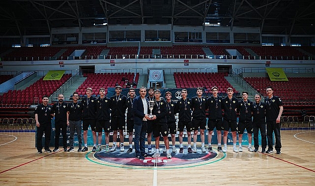 potada-buyuk-gurur-konya-buyuksehir-belediyespor-u16-takimimiz-turkiye-ucuncusu.jpg