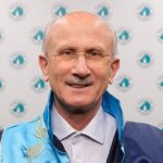 prof-dr-resat-ongoren-peygamberler-ve-veliler-bile-hak-ve-hakikatle-bulusmadan-once-yalnizlik-yasiyor.jpg