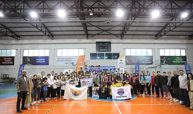 spor-festivalinde-masa-tenisi-turnuvasi-tamamlandi.jpg