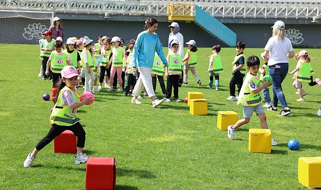 spor-senliklerinde-sira-minik-ogrencilerin.jpg