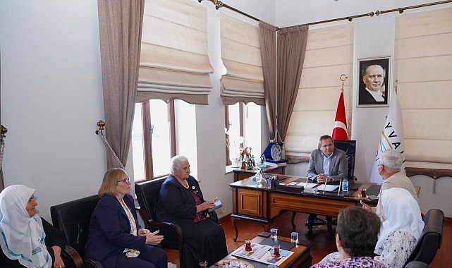 srebrenitsa-anneleri-ayvalikta-acimizi-unutmadik-unutturmayacagiz.jpg