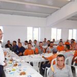 ayvalik-belediye-baskani-mesut-ergin-temiz-bir-kent-sadece-belediyenin-degil-hepimizin-ortak-emegiyle-mumkun.jpg