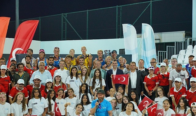 ayvalik-dunya-plaj-voleybolu-heyecanina-ev-sahipligi-yapti.jpg