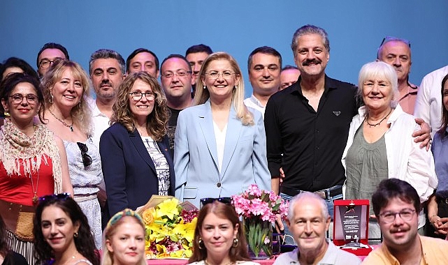 bakirkoy-belediye-tiyatrolarindan-buyuk-basari.jpg