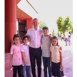 baskan-buyukakin-karne-alan-ogrencilerin-mutlulugunu-paylasti.jpg