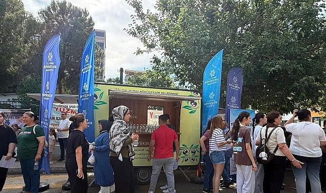 baskan-cercioglu-universite-adaylarinin-yaninda.jpg