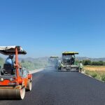 baskan-cercioglunun-onculugunde-aydinin-tum-ilcelerinde-yol-yapim-ve-yenileme-calismalari-devam-ediyor.jpg