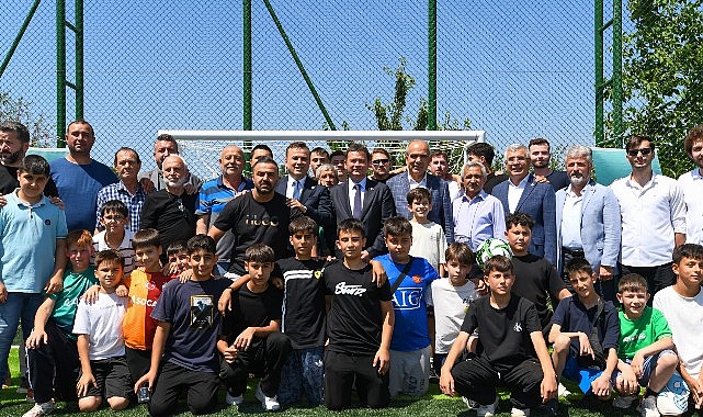 baskan-erkan-aydin-osmangaziyi-spor-tesisleriyle-donatiyor.jpg
