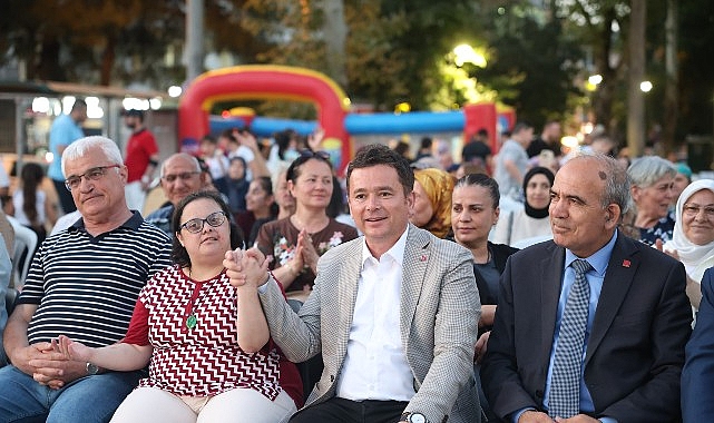 baskan-erkan-aydin-senlik-coskusuna-ortak-oldu.jpg