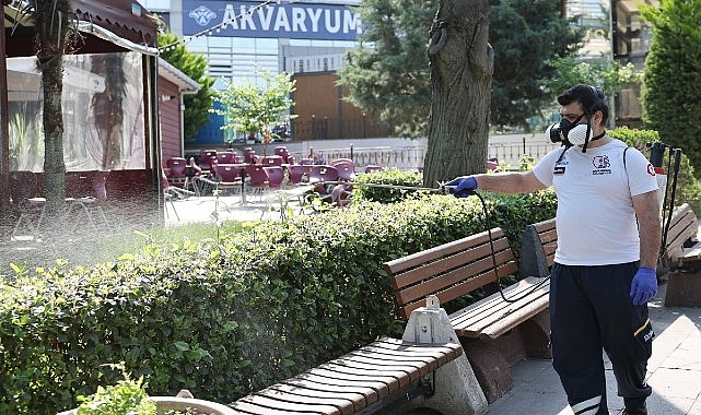 bayrampasada-sineklere-karsi-yogun-mesai.jpg