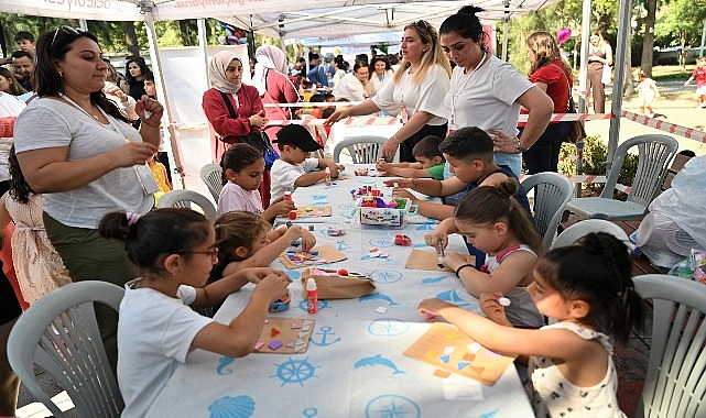 bornovada-cocuklarin-yaz-coskusu-buyukparktan-tasti.jpg