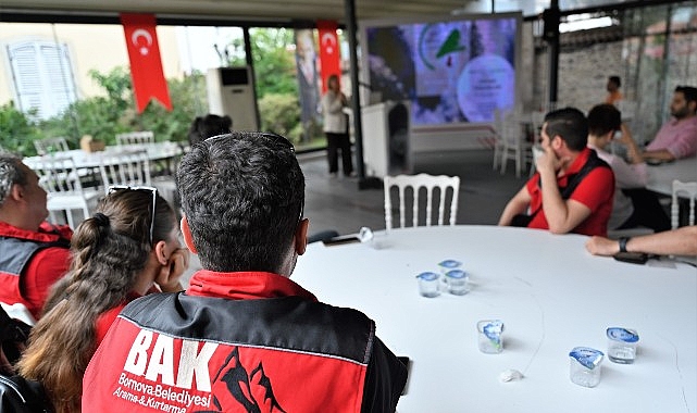 bornovada-orman-yanginlarinin-nedenleri-ve-cozum-yollari-masaya-yatirildi.jpg