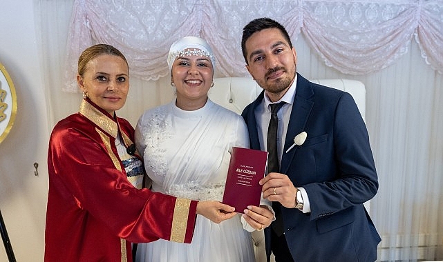 bu-tarihi-unutana-ask-olsun.jpg
