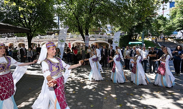 bursada-tanpinar-ruhu-yeniden-canlandi.jpg