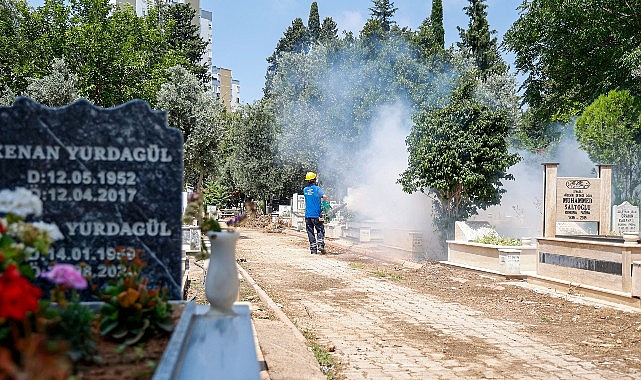buyuksehirden-toplu-kullanim-alanlarina-ilaclama-calismasi.jpg