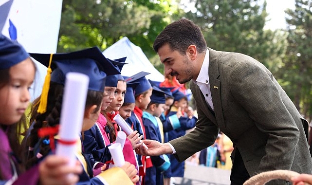 cankayali-miniklerin-mezuniyet-heyecani.jpg