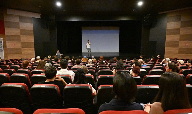 cannesin-odullu-kisa-filmleri-manisali-sinemaseverlerle-bulustu.jpg