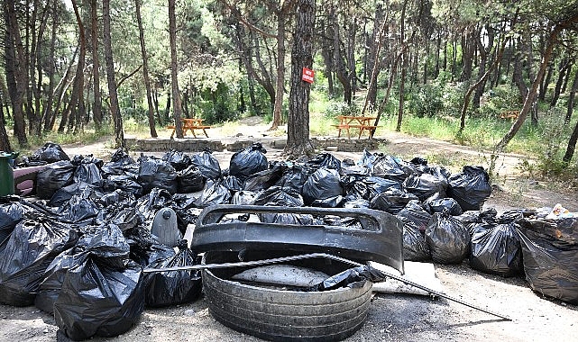 ciftlik-park-mesire-alaninda-cevre-icin-el-ele-verildi.jpg