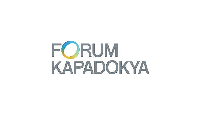dev-t-rex-forum-kapadokyada-cocuklarla-bulusuyor.jpg