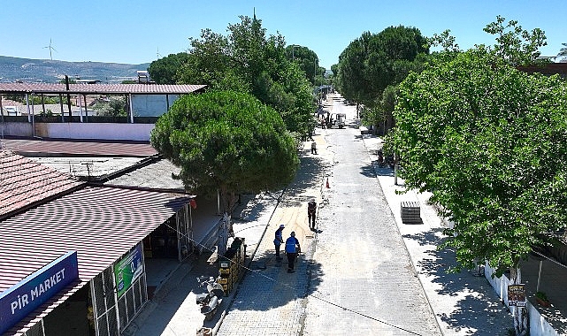 didim-belediyesi-balat-mahallesinde-tas-doseme-calismalarini-surduruyor.jpg