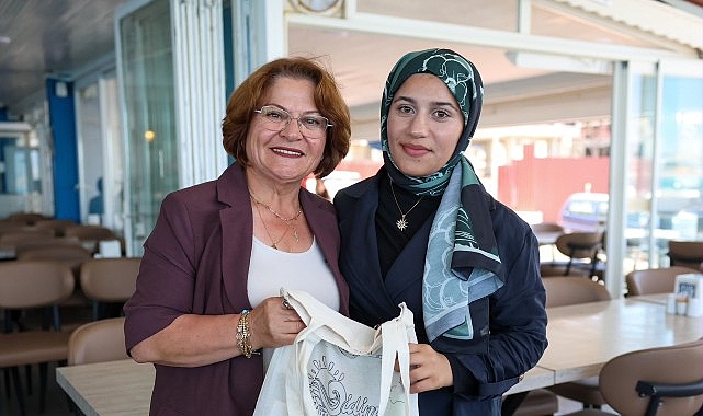 didim-belediyesinden-ogrencilere-sinav-oncesi-moral-bulusmasi.jpg