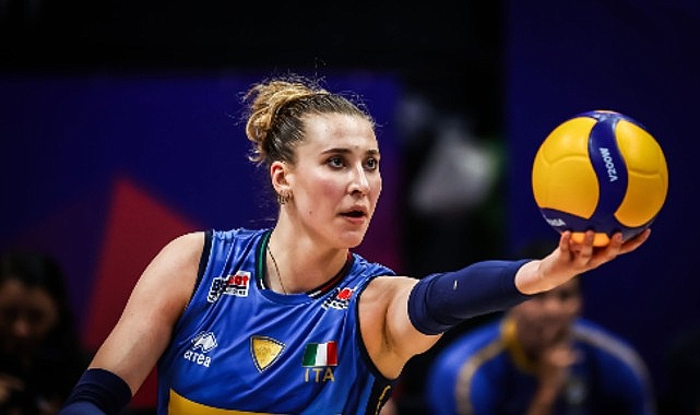 eczacibasi-dynavitten-ekaterina-antropova-mujdesi.jpg