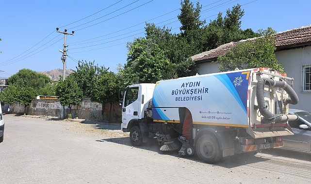 efeler-muhtarlarindan-baskan-cerciogluna-hizmet-tesekkuru.jpg