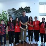 genc-sporcular-basarilarini-baskan-kocamanla-paylasti.jpg