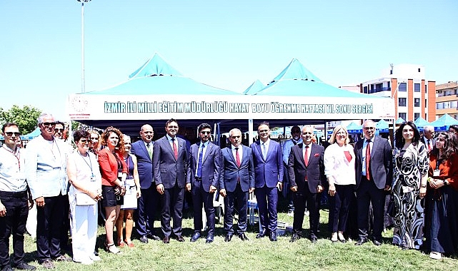hayat-boyu-ogrenme-il-sergisi-acilis-programi-gerceklestirildi.jpg