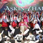 inegol-belediyesi-halk-danslari-toplulugu-yaza-merhaba-dedi.jpg