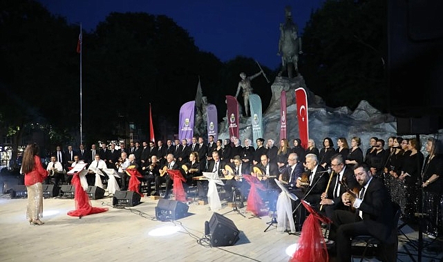 inegol-belediyesi-tsm-korosundan-unutulmaz-konser.jpg