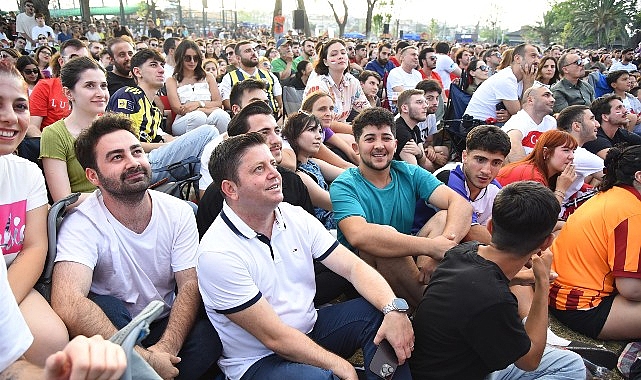 kadikoyde-dunya-kupasi-heyecani-kalamista-yasanacak.jpg