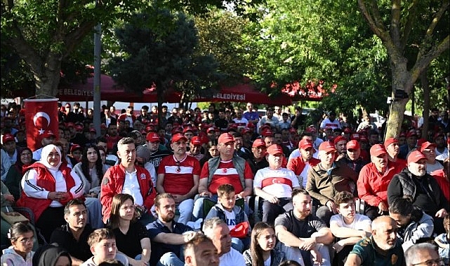 kartepe-milli-takim-icin-tek-yurek-oldu.jpg