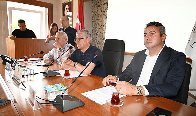 kemer-belediyesi-haziran-ayi-meclisi-yapildi.jpg