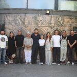 kiyma-hain-eser-kendi-duser-ekibi-mangal-partisinde-basinla-bulustu.jpg